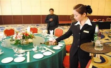 餐饮的述职报告范文5篇