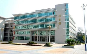 大专个人简历模板5篇