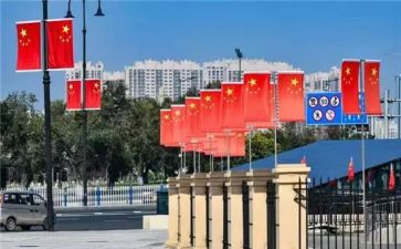 国旗下的小演讲稿参考5篇