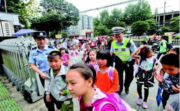 爱护校园,保护环境的演讲稿5篇