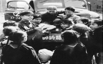活雷锋作文优秀6篇