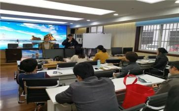 销售人员谈工作报告7篇