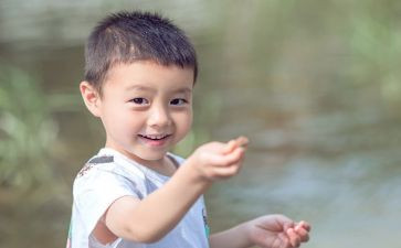 儿童读物小王子读后感8篇