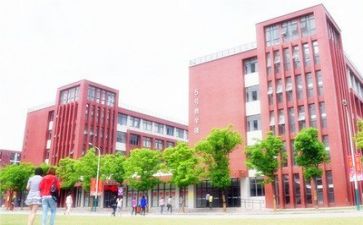 校园类演讲稿模板8篇