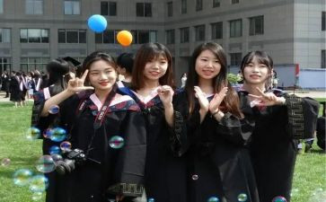 应届大学生工作总结8篇